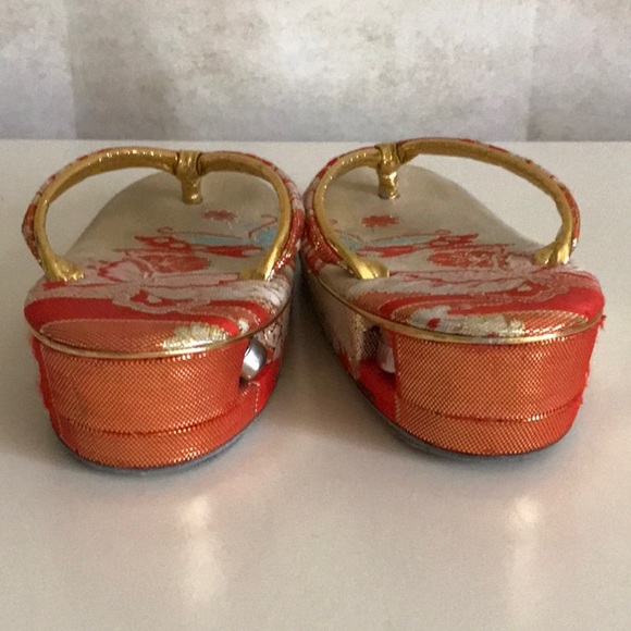 Authentic Japanese Bell Thongs Shoes - Picture 7 of 8